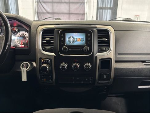 Used 2014 RAM 1500 Big Horn image 27