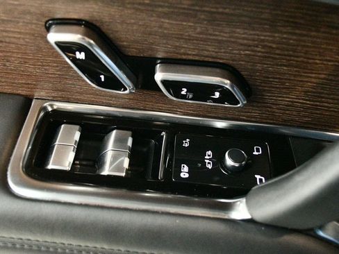 Used 2023 Land Rover Range Rover SE image 67