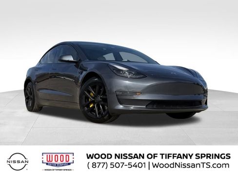 Used 2022 Tesla Model 3 Long Range image 1