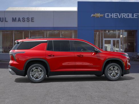 New 2026 Chevrolet Traverse LT w/ LPO, Floor Liner Package image 5