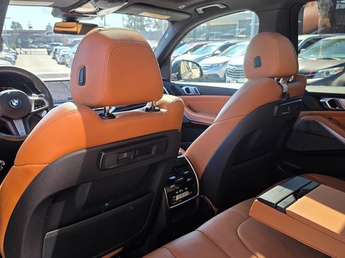 Used 2019 BMW X5 xDrive40i w/ M Sport Package AWD/4WD image 28