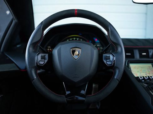 Used 2021 Lamborghini Aventador SVJ AWD/4WD image 49