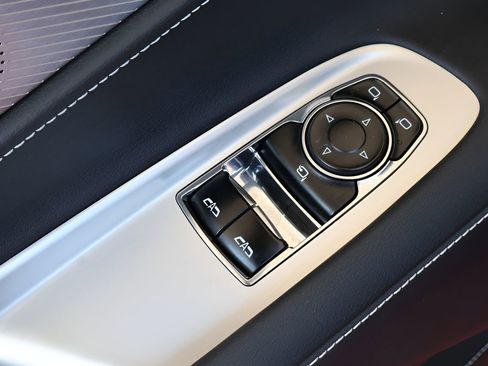 Used 2023 Chevrolet Corvette Stingray Preferred Cpe image 11