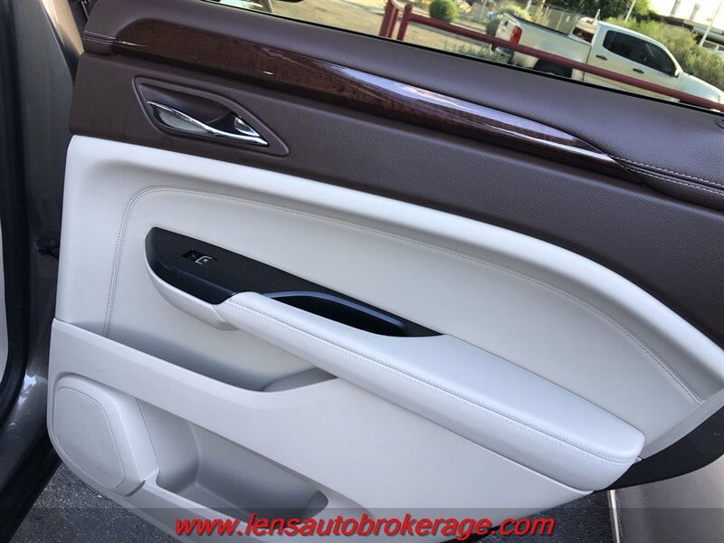 Used 2015 Cadillac SRX Performance w/ Driver Awareness Package AWD/4WD image 20
