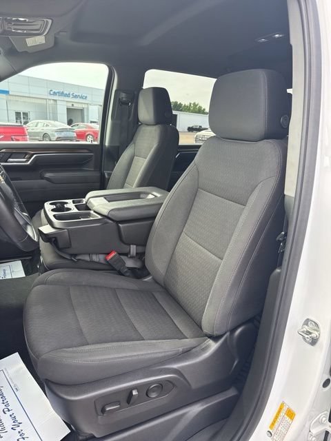 Used 2025 Chevrolet Silverado 2500 LT w/ Convenience Package AWD/4WD image 16