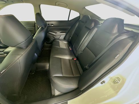 Used 2022 Nissan Altima 2.5 SR FWD image 25