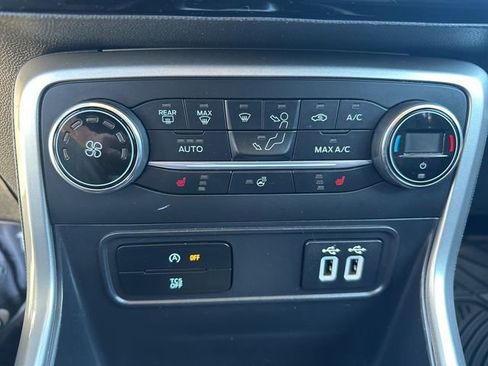 Used 2019 Ford EcoSport Titanium image 27
