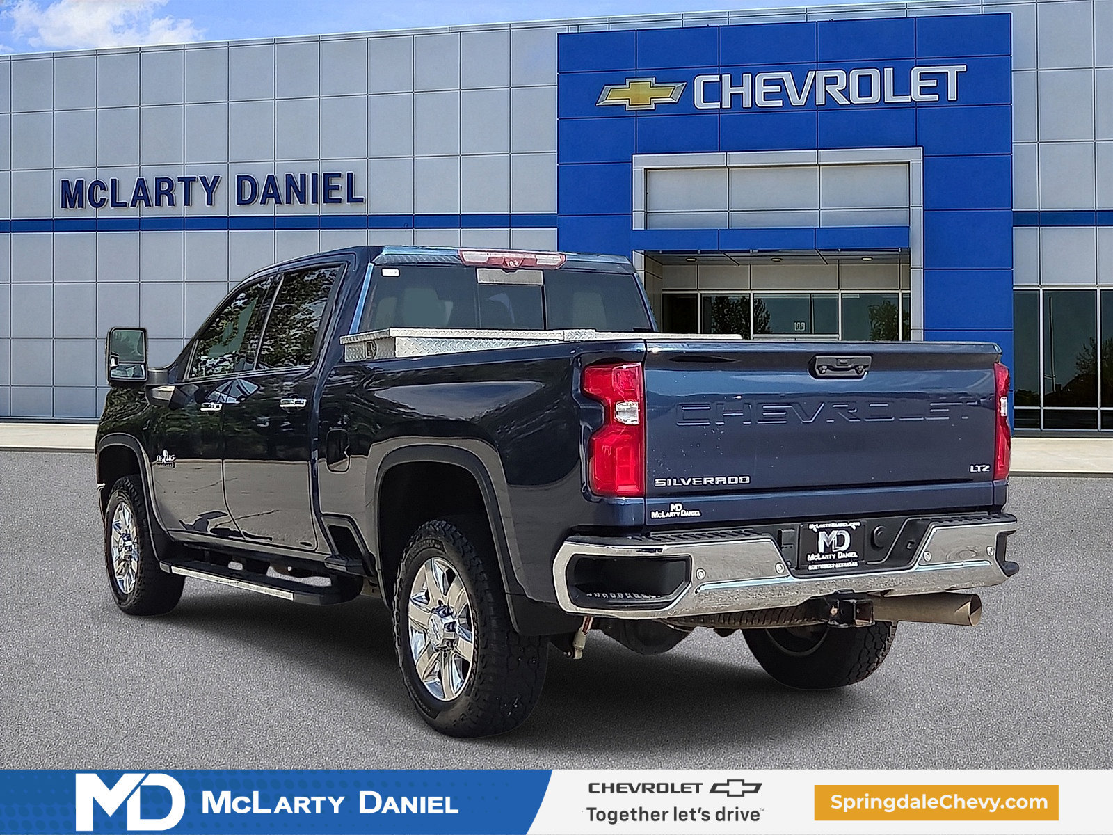 Used 2020 Chevrolet Silverado 2500 LTZ w/ LTZ Texas Edition AWD/4WD image 4