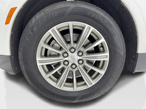 Used 2018 Cadillac XT5 Luxury w/ Driver Awareness Package image 48