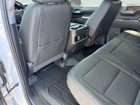 New 2026 GMC Sierra 1500 SLT AWD/4WD image 15