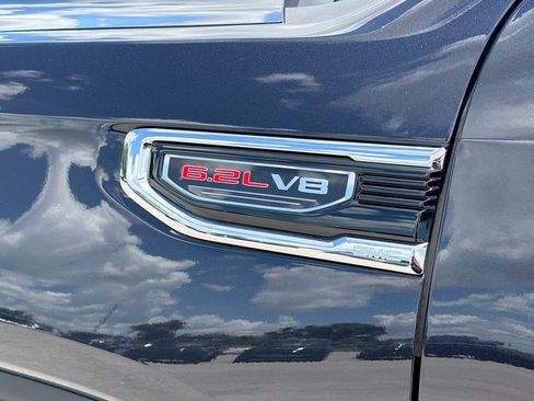 Used 2024 GMC Sierra 1500 Denali AWD/4WD image 11