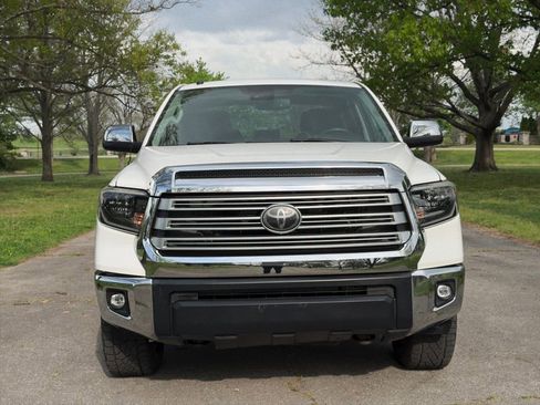 Used 2019 Toyota Tundra Limited w/ Limited Premium Package AWD/4WD image 32
