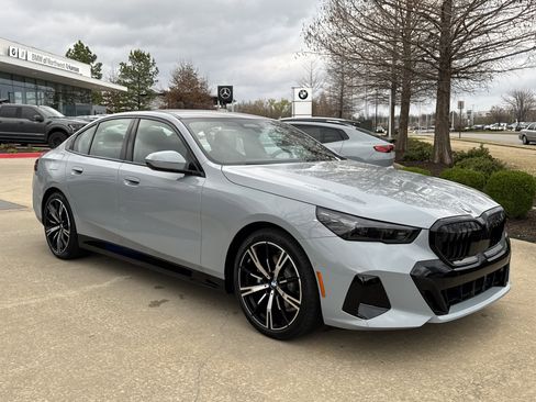 New 2026 BMW 530i xDrive AWD/4WD image 6