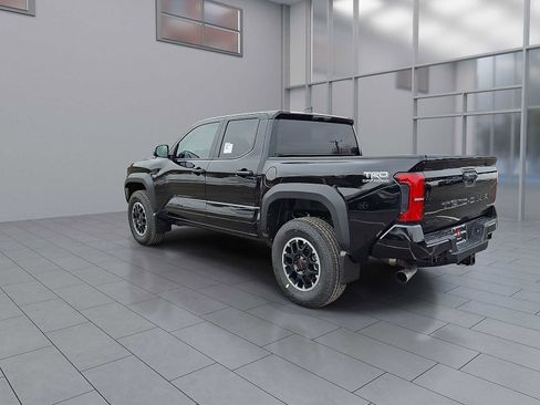 New 2026 Toyota Tacoma TRD Off-Road image 9