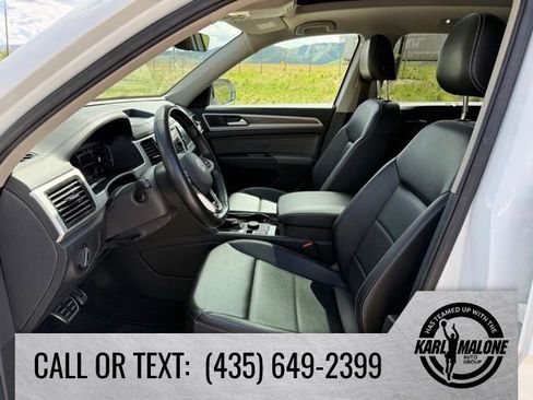 Used 2022 Volkswagen Atlas SEL R-Line AWD/4WD image 14