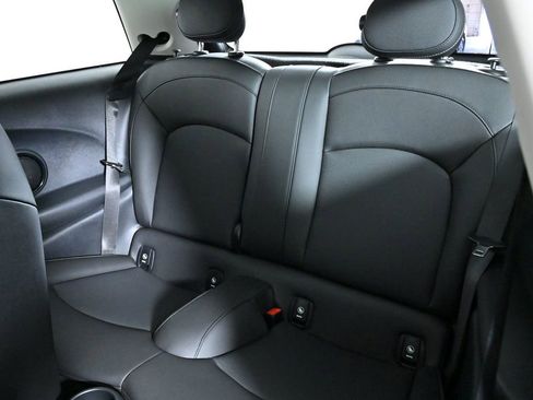 Certified 2024 MINI Cooper 2-Door Hardtop image 24