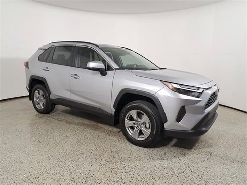 Used 2025 Toyota RAV4 XLE image 4
