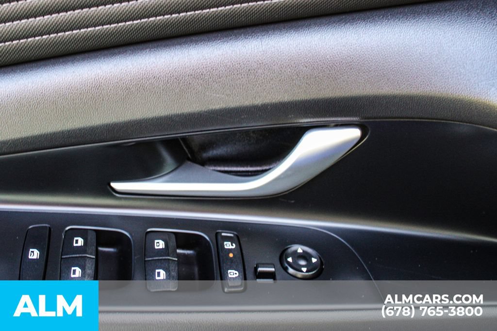 Used 2024 Hyundai Elantra Limited FWD image 37
