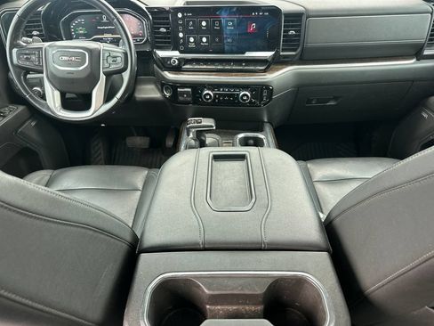 Used 2022 GMC Sierra 1500 Elevation RWD image 13