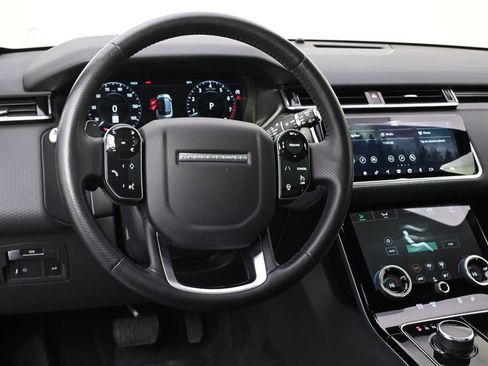 Used 2019 Land Rover Range Rover Velar S AWD/4WD image 8