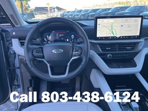 Used 2025 Ford Explorer Platinum w/ Ultimate Package image 19