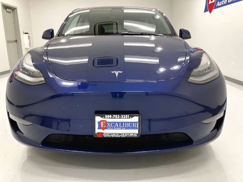 Used 2021 Tesla Model Y Long Range image 4