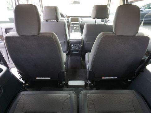 Used 2019 Ford Flex SEL image 13