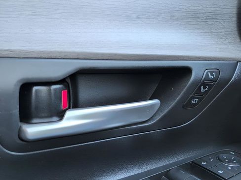 Used 2024 Toyota Grand Highlander Limited image 18