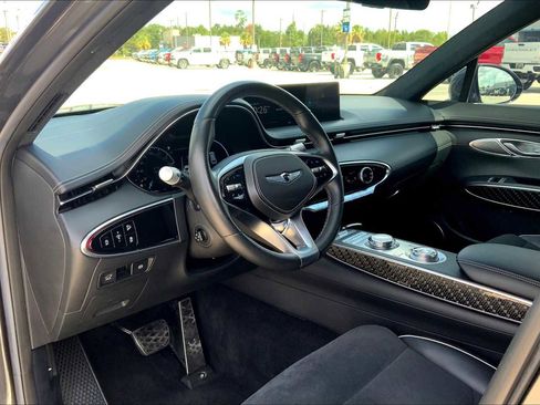 Used 2022 Genesis GV70 3.5T Sport w/ Sport Prestige Package image 17