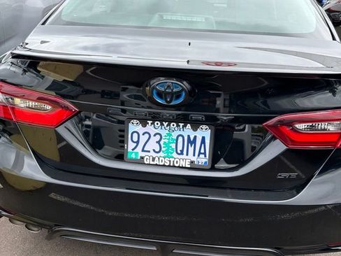 Used 2023 Toyota Camry SE w/ Convenience Package FWD image 6