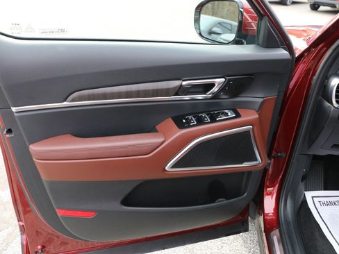 Used 2023 Kia Telluride SX Prestige image 17