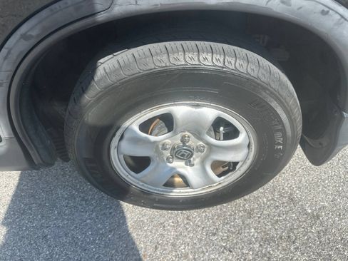 Used 2016 Honda CR-V LX image 9