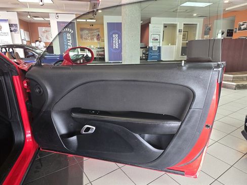 Used 2015 Dodge Challenger SXT RWD image 16