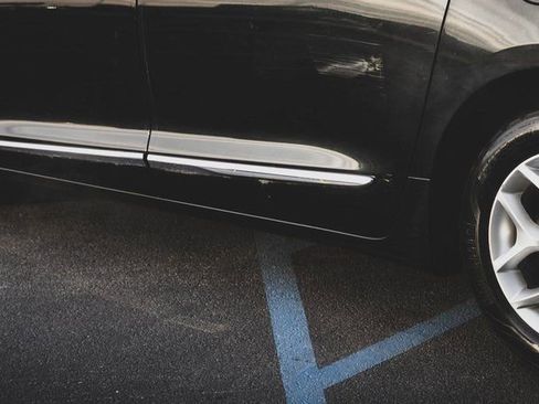 Used 2020 Chrysler Pacifica Touring-L image 22