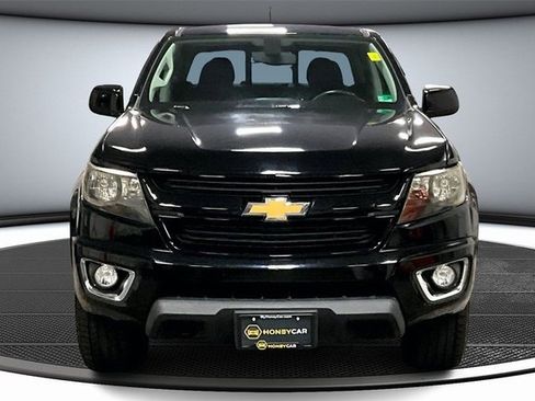Used 2016 Chevrolet Colorado LT w/ Midnight Edition image 2