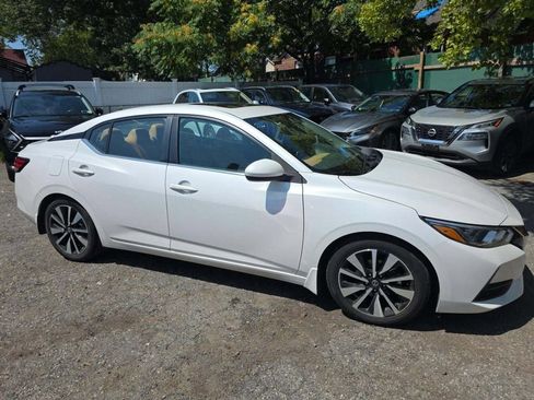 Used 2023 Nissan Sentra SV w/ SV Premium Package FWD image 6