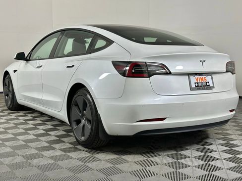 Used 2021 Tesla Model 3 Standard Range Plus image 36