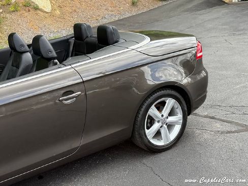 Used 2012 Volkswagen Eos Lux image 39