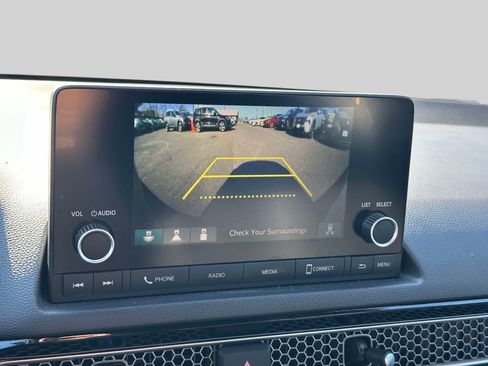 Used 2025 Honda Civic Sport image 32