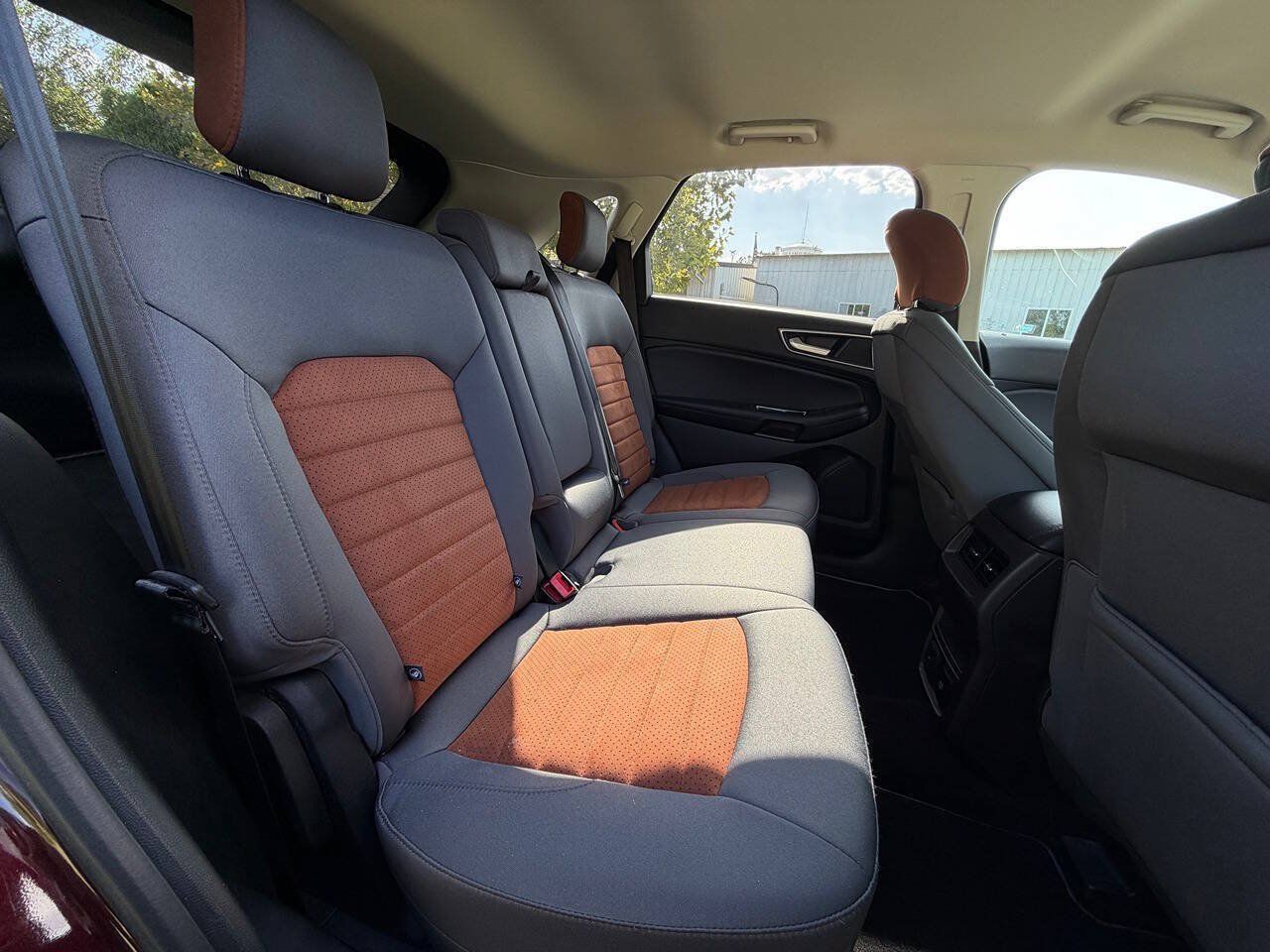 Used 2018 Ford Edge SEL w/ Equipment Group 201A AWD/4WD image 13