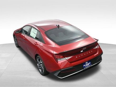 Used 2025 Hyundai Elantra Sport FWD image 26