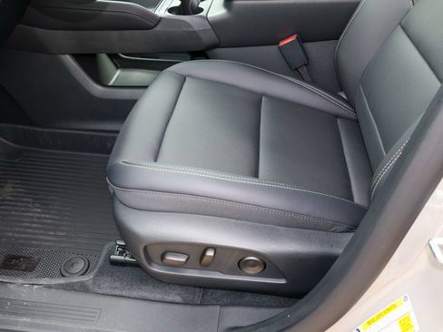 New 2027 GMC Terrain Elevation w/ Elevation Premium Package FWD image 9