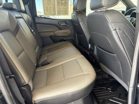Used 2025 Chevrolet Colorado ZR2 AWD/4WD image 17