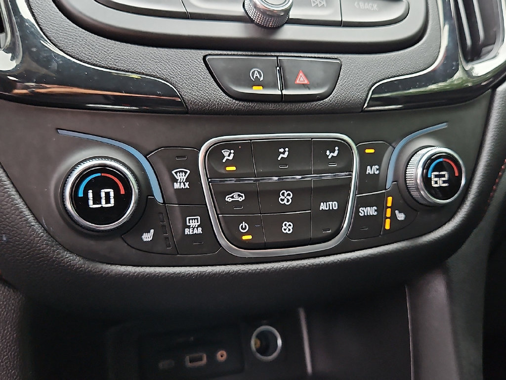 Used 2023 Chevrolet Equinox RS AWD/4WD image 16
