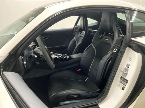 Used 2018 Mercedes-Benz AMG GT R image 13