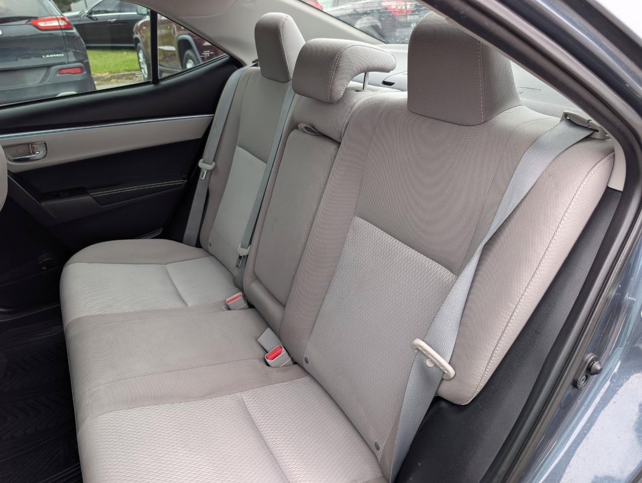 Used 2016 Toyota Corolla LE FWD image 22