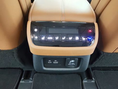 Used 2025 INFINITI QX60 Sensory w/ Vision Package AWD/4WD image 36