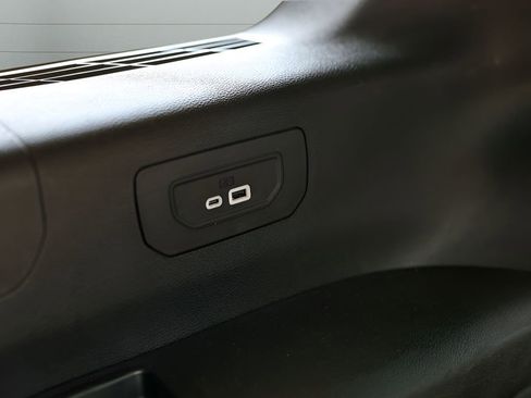 Used 2023 Jeep Grand Cherokee L Limited w/ Luxury Tech Group II image 64