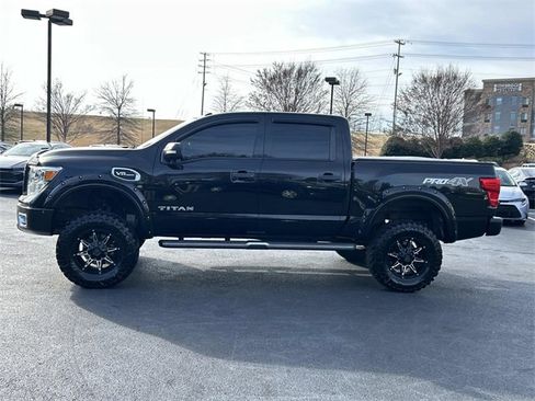 Used 2017 Nissan Titan PRO-4X image 7