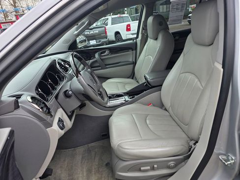 Used 2017 Buick Enclave Leather w/ Trailering Package image 4